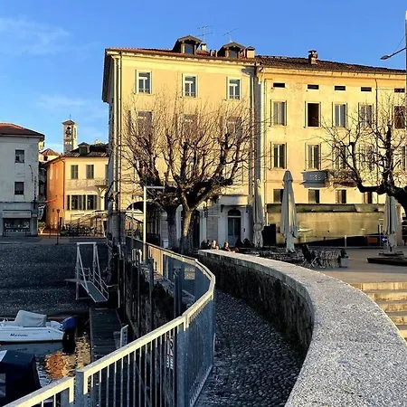 Attico Vista Lago In Centro