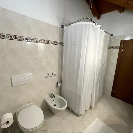 Attico Vista Lago In Centro Apartamento *