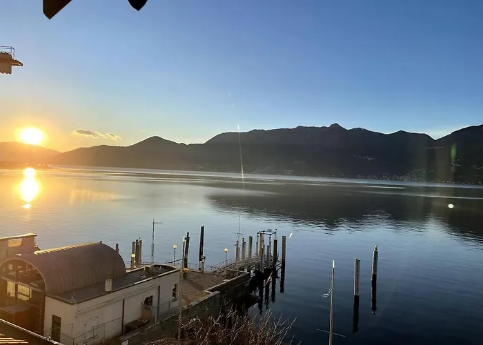 Attico Vista Lago In Centro * Luino