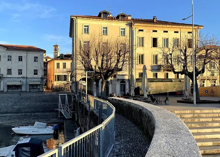 Attico Vista Lago In Centro