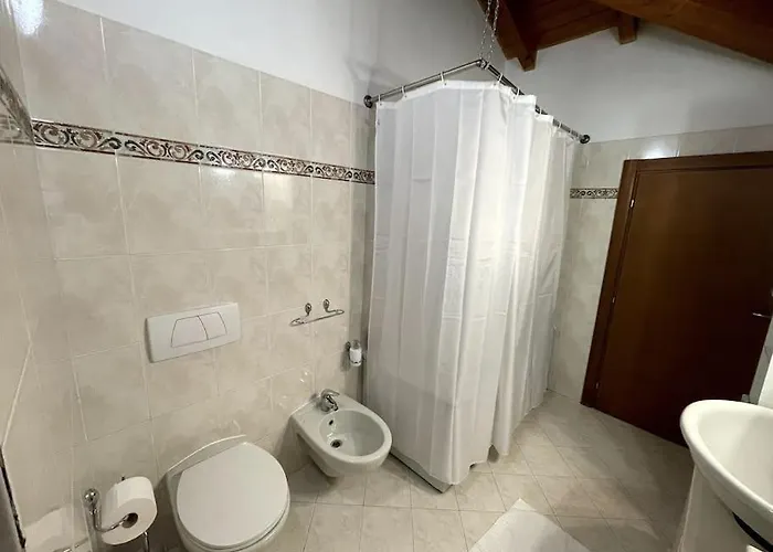 Attico Vista Lago In Centro Apartament *